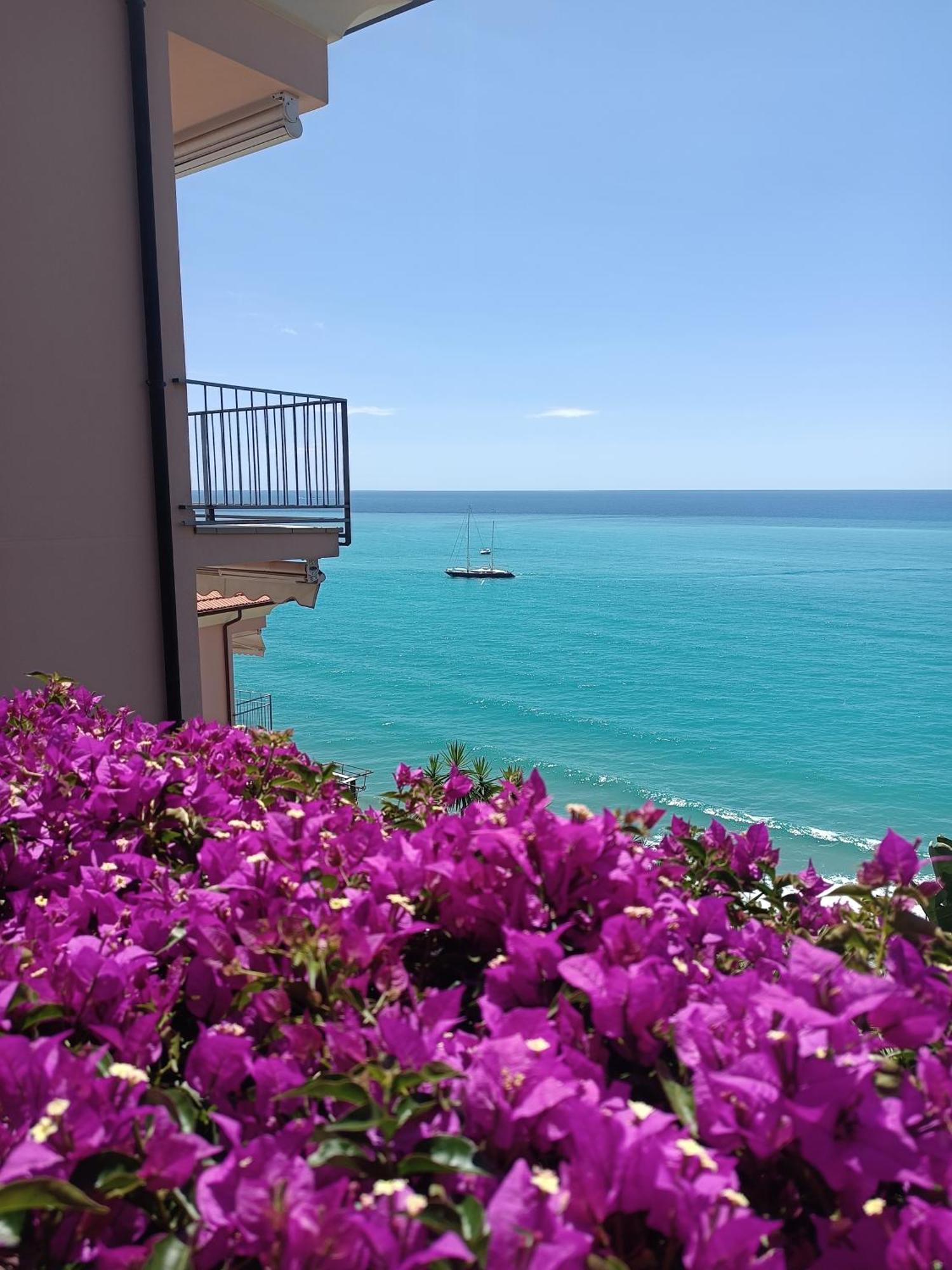La Casa Alle Calandre Ventimiglia Luaran gambar